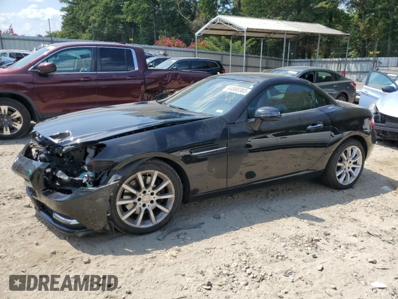 2016 Mercedes-Benz SLK 300 z VIN WDDPK3JAXGF123688, wystawiony jako Copart lot #64888383 z przebiegiem 81 733 mil mil oraz . Historia ofert i sprzedaży dostępna na DreamBid. Obrazek 1.