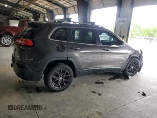 2015 Jeep Cherokee Latitude z VIN 1C4PJLCB9FW531603, wystawiony jako Copart lot #57490915 z przebiegiem 186 155 mil mil oraz Nie do naprawy • Non repairable. Historia ofert i sprzedaży dostępna na DreamBid. Obrazek 3.