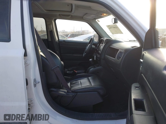 2016 Jeep Patriot Latitude with VIN 1C4NJPFA5GD621054, listed as a IAAI auction lot 41607714 with 118,625 mi miles and . Bid and sale history available at DreamBid. Image 5.