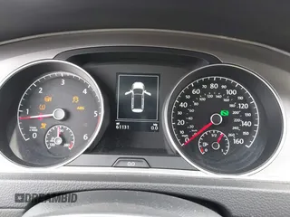 2015 Volkswagen Golf SportWagen TDI SE with VIN 3VWCA7AU1FM506802, listed as a IAAI auction lot 40674000 with 61,131 mi miles. Bid and sale history available at carsss.com. Image 7.