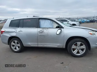 2010 Toyota Highlander Limited with VIN JTEDK3EH9A2163422, listed as a IAAI auction lot 41131436 with 82,199 mi miles and . Bid and sale history available at DreamBid. Image 13.