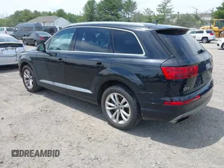 2018 Audi Q7 Premium Plus z VIN WA1LAAF74JD034810, wystawiony jako IAAI lot #42307500 z przebiegiem 102 538 mil mil oraz . Historia ofert i sprzedaży dostępna na DreamBid. Obrazek 3.
