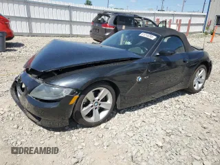2006 BMW Z4 3.0i with VIN 4USBU33526LW59527, listed as a Copart auction lot 61215295 with 104,071 mi miles and Non repairable. Bid and sale history available at DreamBid. Image 1.