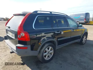 2006 Volvo XC90 2.5L Turbo with VIN YV4CY592461304715, listed as a IAAI auction lot 40384200 with 124,396 mi miles. Bid and sale history available at carsss.com. Image 4.