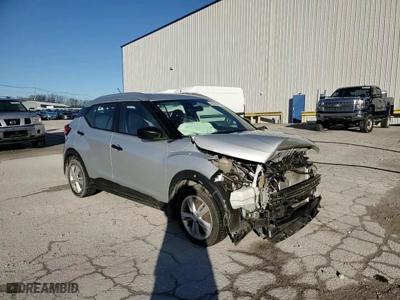 2018 Nissan Kicks SR with VIN 3N1CP5CUXJL545800, listed as a Copart auction lot 85266294 with 94,612 mi miles and Non Repairable. Bid and sale history available at carsss.com. Image 14.