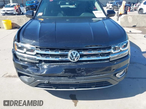 2018 Volkswagen Atlas SEL Premium with VIN 1V2NR2CA3JC542820, listed as a IAAI auction lot 41771245 with 68,462 mi miles and . Bid and sale history available at DreamBid. Image 6.