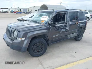 2017 Jeep Patriot Sport SE с VIN 1C4NJPBA0HD118829, выставлен на аукционе IAAI как лот 42631635 с пробегом 123 414 миль миль и . История ставок и продаж доступна на DreamBid. Изображение 2.