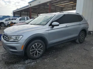 2021 Volkswagen Tiguan SE z VIN 3VV3B7AX0MM042443, wystawiony jako Copart lot #57597895 z przebiegiem 47 625 mil mil oraz Szkoda całkowita • Salvage title. Historia ofert i sprzedaży dostępna na DreamBid. Obrazek 1.