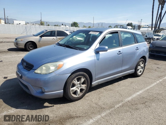 2006 Toyota Matrix STD z VIN 2T1LR30EX6C552801, wystawiony jako Copart lot #52352645 z przebiegiem 225 295 mil mil oraz Czysty tytuł • Clean title. Historia ofert i sprzedaży dostępna na DreamBid. Obrazek 1.