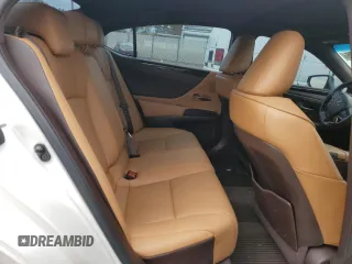 2021 Lexus ES 350 z VIN 58ADZ1B13MU103340, wystawiony jako Copart lot #47973735 z przebiegiem 29 539 mil mil oraz Szkoda całkowita • Salvage title. Historia ofert i sprzedaży dostępna na DreamBid. Obrazek 10.