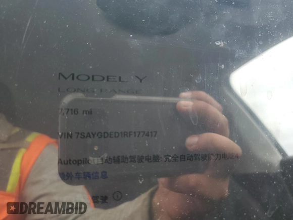 2024 Tesla Model Y с VIN 7SAYGDED1RF177417, выставлен на аукционе Copart как лот 54241755 с пробегом 7 716 миль миль и Списание • Salvage title. История ставок и продаж доступна на DreamBid. Изображение 9.