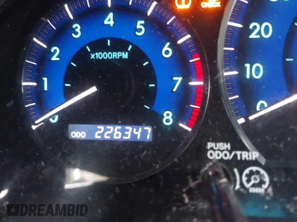 2008 Toyota Sienna CE with VIN 5TDZK23C58S177543, listed as a IAAI auction lot 41848850 with 226,347 mi miles. Bid and sale history available at carsss.com. Image 16.