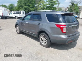 2011 Ford Explorer XLT with VIN 1FMHK8D86BGA63282, listed as a IAAI auction lot 42640508 with 200,620 mi miles and . Bid and sale history available at DreamBid. Image 3.