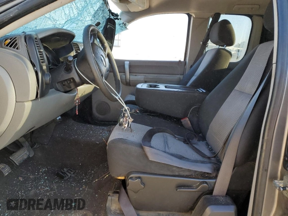 2008 GMC Sierra 1500 Work Truck z VIN 1GTEC19X98Z296159, wystawiony jako Copart lot #87528965 z przebiegiem 173 545 mil mil oraz Szkoda całkowita • Salvage title. Historia ofert i sprzedaży dostępna na DreamBid. Obrazek 7.