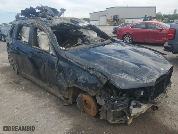 2022 BMW X7 M50i with VIN 5UXCX6C04N9J36012, listed as a Copart auction lot 55526554 with 0 mi miles and Salvage Title. Bid and sale history available at carsss.com. Image 4.