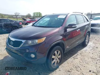 2011 Kia Sorento LX with VIN 5XYKTDA17BG154197, listed as a IAAI auction lot 41923864 with 143,010 mi miles and . Bid and sale history available at carsss.com. Image 17.