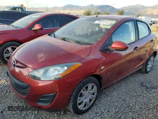 2014 Mazda 2 Sport with VIN JM1DE1KZ5E0186789, listed as a Copart auction lot 70519794 with 106,127 mi miles and Salvage Title. Bid and sale history available at carsss.com. Image 1.