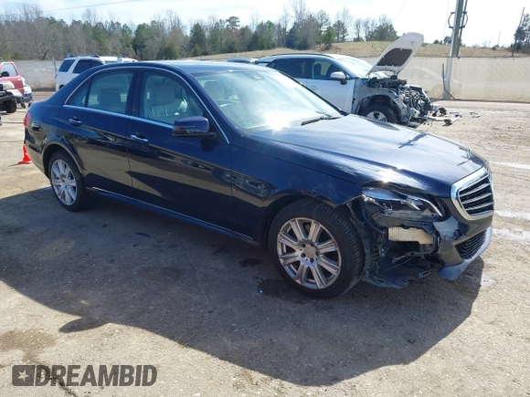 2014 Mercedes-Benz E 350 Sport z VIN WDDHF5KB5EA897885, wystawiony jako IAAI lot #41610599 z przebiegiem 186 080 mil mil oraz . Historia ofert i sprzedaży dostępna na DreamBid. Obrazek 1.