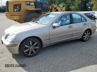 2003 Mercedes-Benz C 320 with VIN WDBRF64J53F440632, listed as a Copart auction lot 71250234 with 112,845 mi miles and Salvage Title. Bid and sale history available at DreamBid. Image 1.