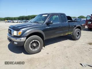 2001 Toyota Tacoma with VIN 5TEWM72N41Z829641, listed as a Copart auction lot 62336695 with 304,681 mi miles and Clean title. Bid and sale history available at DreamBid. Image 1.