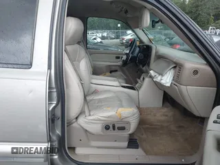 2002 Chevrolet Tahoe LT with VIN 1GNEC13Z62J233110, listed as a IAAI auction lot 42460607 with 329,196 mi miles and . Bid and sale history available at DreamBid. Image 5.