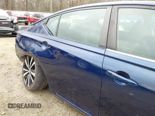 2019 Nissan Altima SR with VIN 1N4BL4CV4KC129249, listed as a IAAI auction lot 41392193 with 133,197 mi miles and . Bid and sale history available at carsss.com. Image 18.