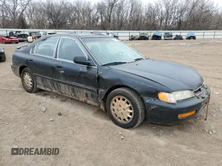 1996 Honda Accord EX with VIN 1HGCD5658TA082741, listed as a Copart auction lot 44439315 with 143,769 mi miles and Clean Title. Bid and sale history available at DreamBid. Image 4.