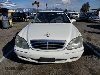 2002 Mercedes-Benz S-Class 4.3L with VIN WDBNG70J82A237141, listed as a Copart auction lot 42193475 with 247,858 mi miles and Salvage Title. Bid and sale history available at carsss.com. Image 5.