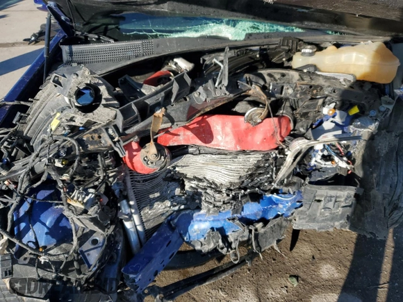 2018 Chrysler 300 with VIN 2C3CCABG1JH243791, listed as a Copart auction lot 43550555 with 0 mi miles and Salvage Title. Bid and sale history available at carsss.com. Image 12.