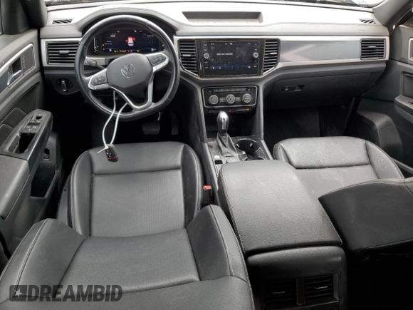 2020 Volkswagen Atlas SEL with VIN 1V2MC2CA9LC206962, listed as a Copart auction lot 51628335 with 47,166 mi miles and Salvage title. Bid and sale history available at DreamBid. Image 8.