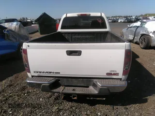 2004 GMC Canyon SLE Z85 with VIN 1GTCS196748115402, listed as a IAAI auction lot 41935583 with 172,093 mi miles. Bid and sale history available at carsss.com. Image 16.