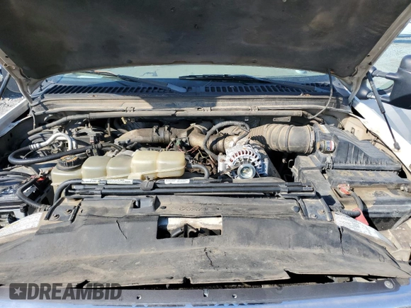 2000 Ford F-250 XL with VIN 1FTNX21F3YEB32295, listed as a Copart auction lot 60867745 with 329,194 mi miles and Salvage title. Bid and sale history available at DreamBid. Image 11.