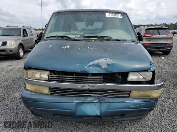 2000 Chevrolet Astro with VIN 1GNDM19W1YB143971, listed as a Copart auction lot 77984874 with 278,301 mi miles and Salvage Title. Bid and sale history available at carsss.com. Image 5.