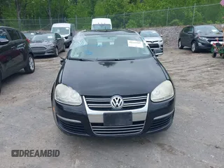 2010 Volkswagen Jetta Limited Edition with VIN 3VWRZ7AJXAM161335, listed as a IAAI auction lot 42326387 with 111,967 mi miles and . Bid and sale history available at DreamBid. Image 13.