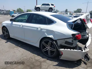 2015 Chrysler 200 Limited с VIN 1C3CCCAB6FN604514, выставлен на аукционе IAAI как лот 42387358 с пробегом 136 400 миль миль и . История ставок и продаж доступна на DreamBid. Изображение 3.