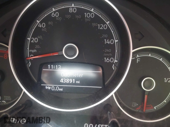 2019 Volkswagen Beetle S with VIN 3VWFD7AT2KM700941, listed as a IAAI auction lot 42474867 with 43,891 mi miles and . Bid and sale history available at DreamBid. Image 7.