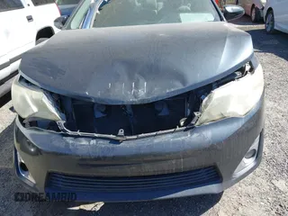 2012 Toyota Camry SE with VIN 4T1BK1FK2CU521649, listed as a IAAI auction lot 41852769 with 260,239 mi miles. Bid and sale history available at carsss.com. Image 6.