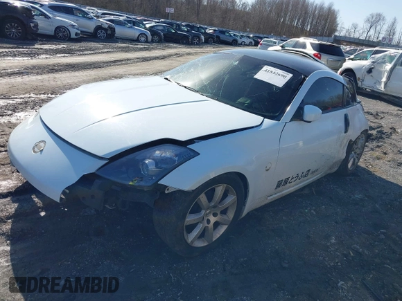 2003 Nissan 350Z Enthusiast with VIN JN1AZ34D83T117940, listed as a IAAI auction lot 41842690 with 165,379 mi miles. Bid and sale history available at carsss.com. Image 2.