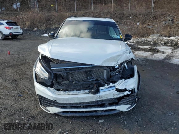 2022 Volkswagen Tiguan SE R-Line Black with VIN 3VV8B7AX8NM080395, listed as a Copart auction lot 43749965 with Not Provided miles and Salvage Title. Bid and sale history available at DreamBid. Image 5.