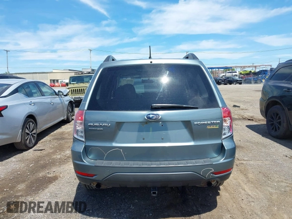 2010 Subaru Forester X Premium с VIN JF2SH6CC7AH732611, выставлен на аукционе IAAI как лот 42280071 с пробегом 171 177 миль миль и . История ставок и продаж доступна на DreamBid. Изображение 16.