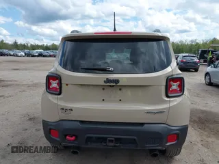 2017 Jeep Renegade Trailhawk z VIN ZACCJBCB8HPE88509, wystawiony jako IAAI lot #42210098 z przebiegiem 114 832 mil mil oraz . Historia ofert i sprzedaży dostępna na DreamBid. Obrazek 17.