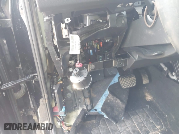 2021 Volkswagen Tiguan SE with VIN 3VV2B7AX4MM050282, listed as a IAAI auction lot 42124808 with 80,082 mi miles and . Bid and sale history available at DreamBid. Image 6.