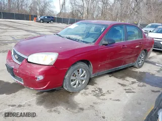2007 Chevrolet Malibu LS w/1FL with VIN 1G1ZS58F77F153157, listed as a IAAI auction lot 39472720 with 242,060 mi miles. Bid and sale history available at carsss.com. Image 2.