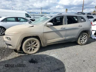 2015 Jeep Cherokee Latitude with VIN 1C4PJLCS1FW530851, listed as a Copart auction lot 49924775 with 231,898 mi miles and Salvage Title. Bid and sale history available at carsss.com. Image 1.