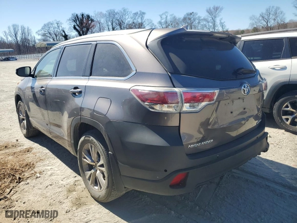 2014 Toyota Highlander XLE with VIN 5TDJKRFH2ES068692, listed as a Copart auction lot 47240505 with 96,972 mi miles and Salvage Title. Bid and sale history available at carsss.com. Image 2.