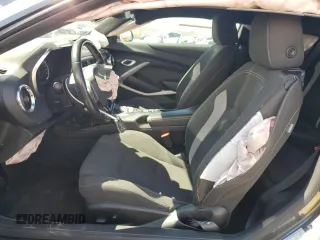 2022 Chevrolet Camaro 1LT z VIN 1G1FB1RX0N0121962, wystawiony jako Copart lot #50792885 z przebiegiem 59 681 mil mil oraz Szkoda całkowita • Salvage title. Historia ofert i sprzedaży dostępna na DreamBid. Obrazek 7.
