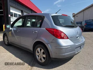 2009 Nissan Versa S with VIN 3N1BC13E99L412868, listed as a Copart auction lot 55990665 with 214,080 mi miles and Clean Title. Bid and sale history available at DreamBid. Image 3.