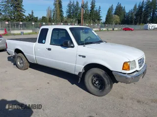 2002 Ford Ranger XLT Appearance with VIN 1FTYR44E62PA21905, listed as a IAAI auction lot 42040886 with 187,817 mi miles. Bid and sale history available at carsss.com. Image 1.