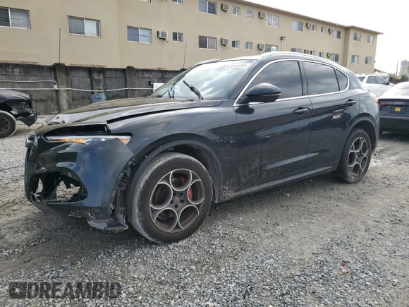 2019 Alfa Romeo Stelvio z VIN ZASPAJAN5K7C71665, wystawiony jako Copart lot #41913285 z przebiegiem 69 461 mil mil oraz Nie do naprawy. Historia ofert i sprzedaży dostępna na DreamBid. Obrazek 1.