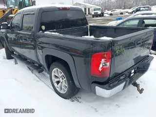 2007 Chevrolet Silverado 1500 LTZ with VIN 2GCEK13M771531683, listed as a IAAI auction lot 41558991 with 999,999 mi miles. Bid and sale history available at carsss.com. Image 3.